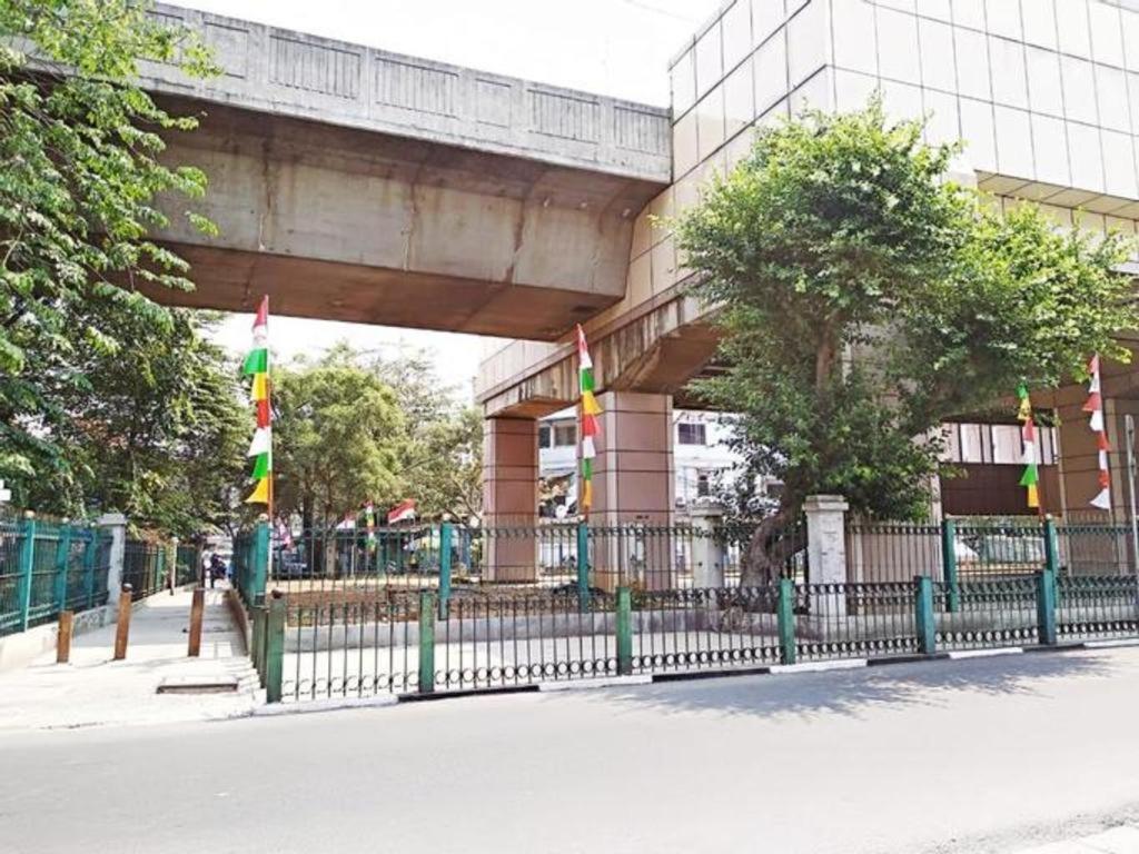 巴刹巴鲁东方公寓 雅加达 外观 照片